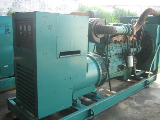 庐阳租赁发电机- 发电机碳刷磨损的原因是什么