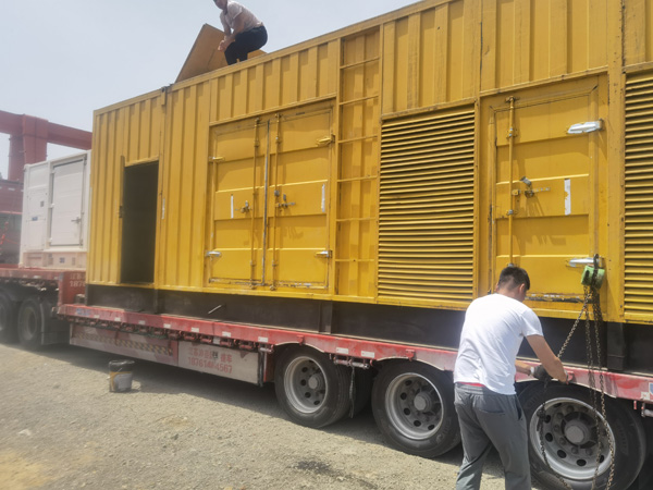 庐阳除了负载情况和发动机维护，还有哪些因素会影响 200kw 柴油发电机的油耗？