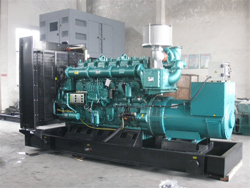 庐阳200KW 柴油发电机的油耗是多少？
