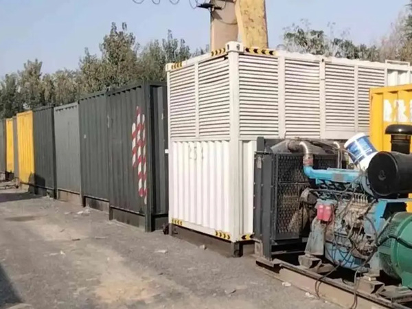 庐阳200KW柴油发电机机组每小时油耗是多少？